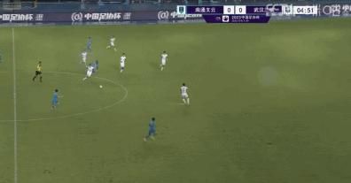 国产文艺片，《爱;之痕》自开拍以来就备受期待，不仅入围此次金鸡百花电影节，而且代表国产电影在玻利维亚拉巴斯电影节斩获最佳影片及最佳导演双料奖项